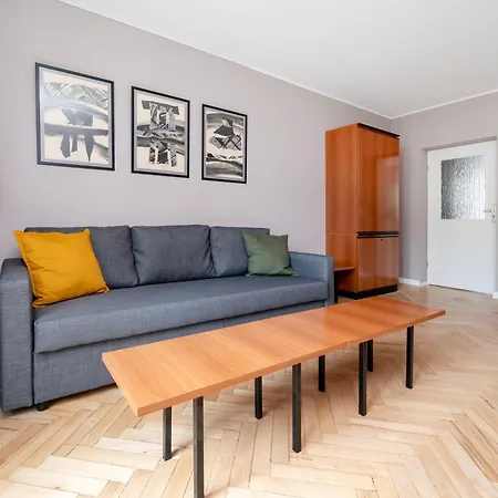 Apartment Manufaktura Urban Oasis By Bookinghost Lodz