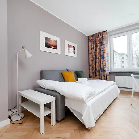Apartment Manufaktura Urban Oasis By Bookinghost Lodz