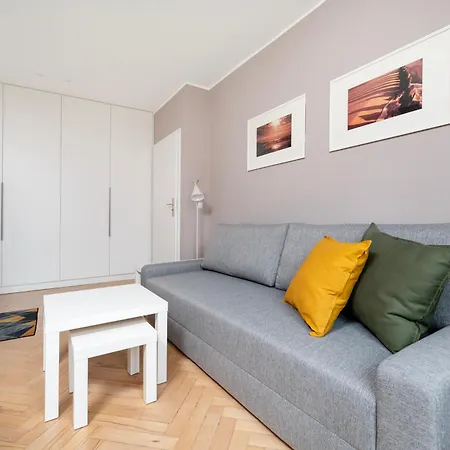 Manufaktura Urban Oasis Apartment